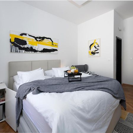 Rooms Eden Old Town 2 Дубровник Екстериор снимка
