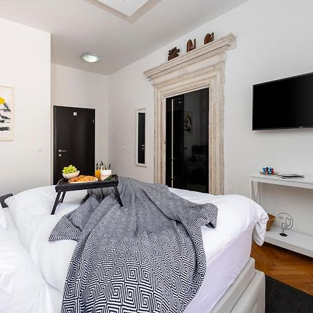 Rooms Eden Old Town 2 Дубровник Екстериор снимка